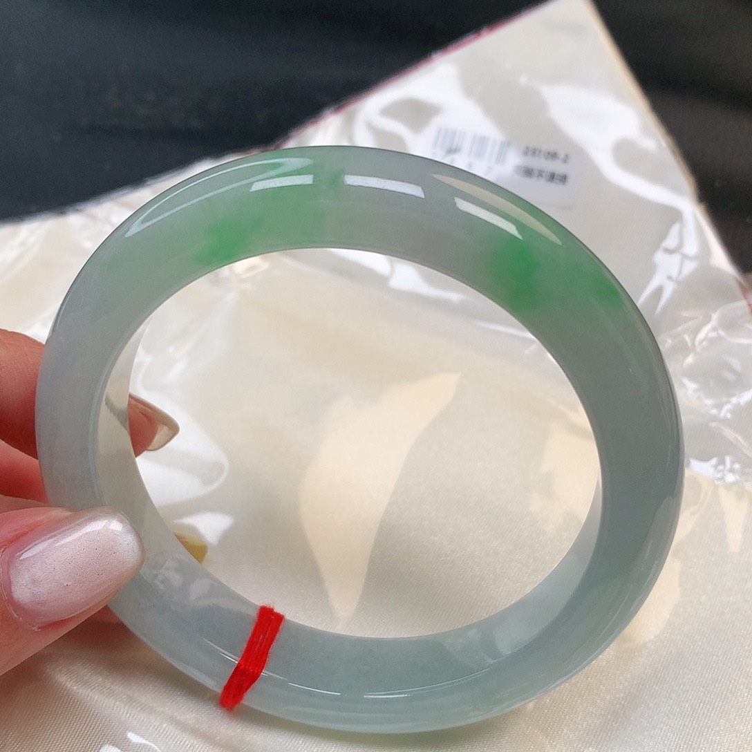 翡翠手镯未镶嵌陈*主翡翠手镯109号