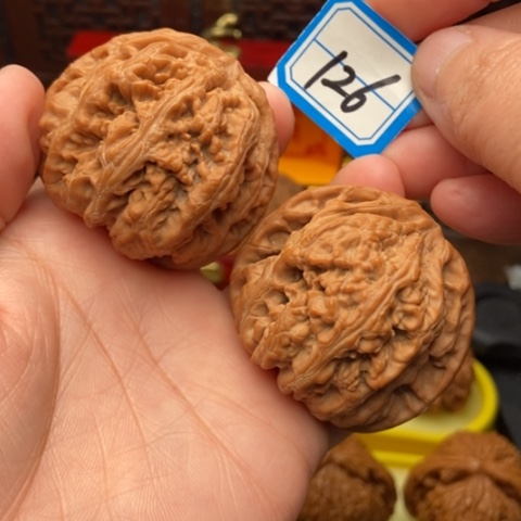 文玩核桃吊坠李**,粗筋48