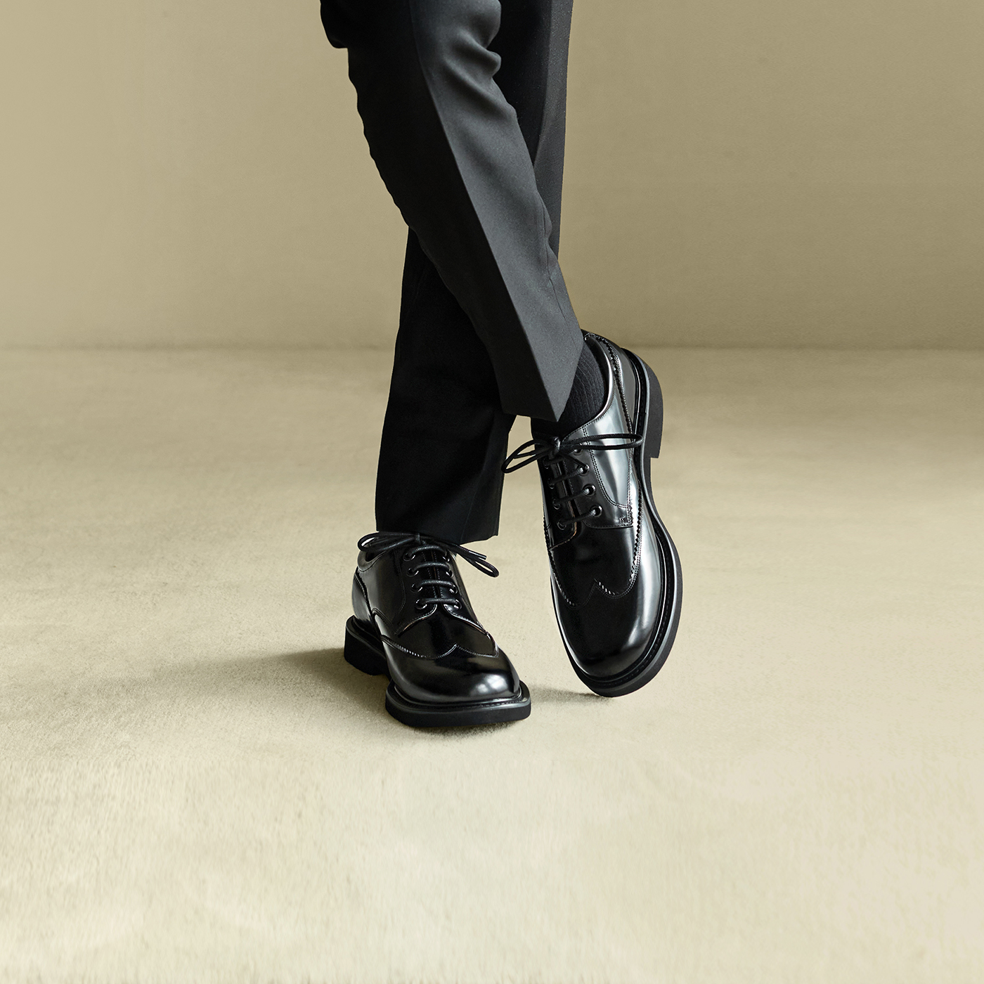 ThomWills男士休闲皮鞋商务正装圆头德比鞋手工真皮英伦软底男鞋