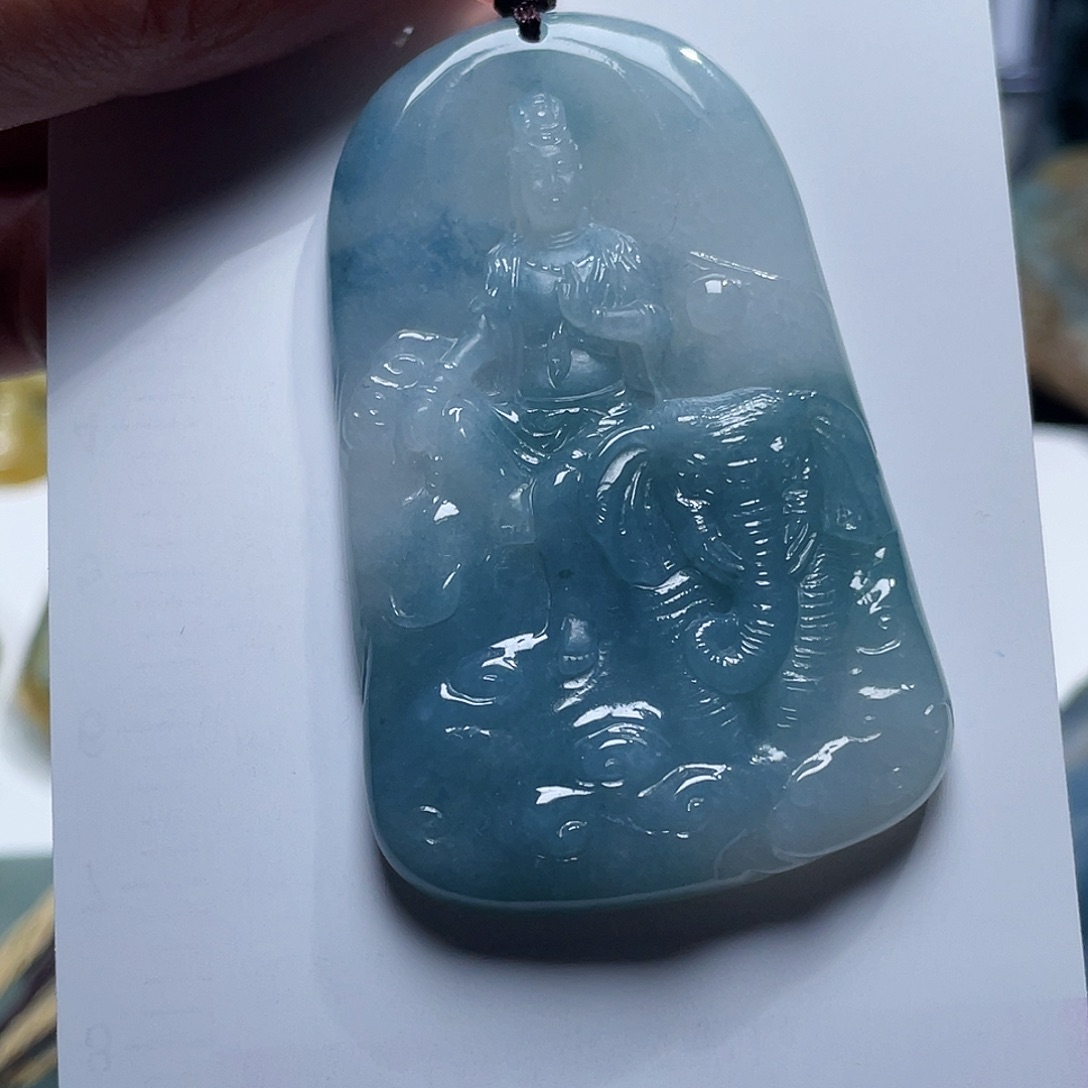 翡翠颈饰未镶嵌缅甸天然Ａ货翡翠