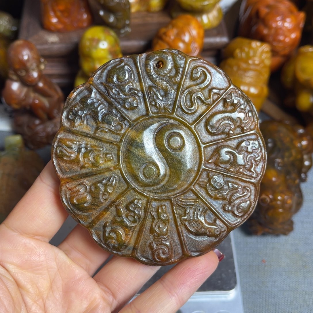 蛇纹石玉合金颈饰