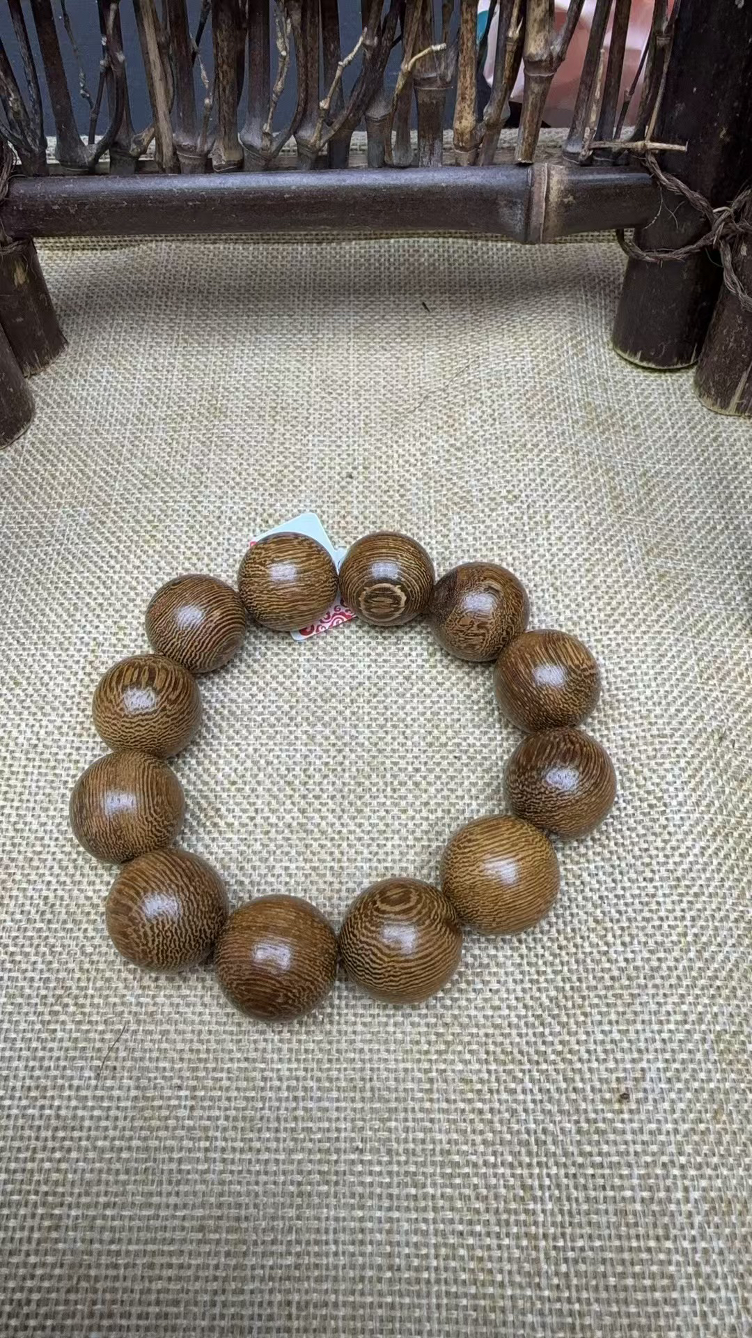 B152龙二文玩成品木串