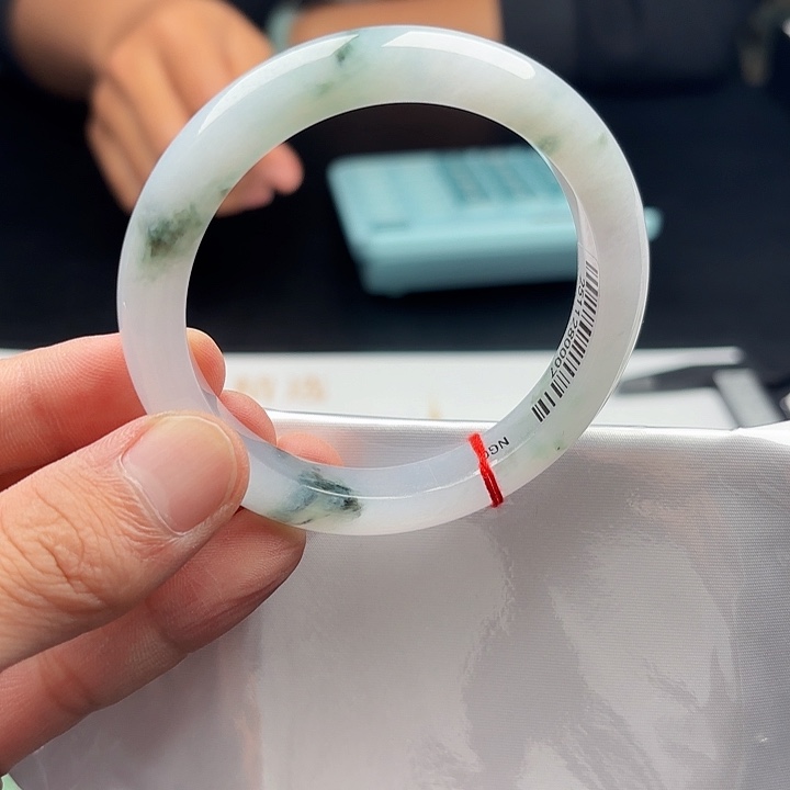 翡翠未镶嵌手镯5758