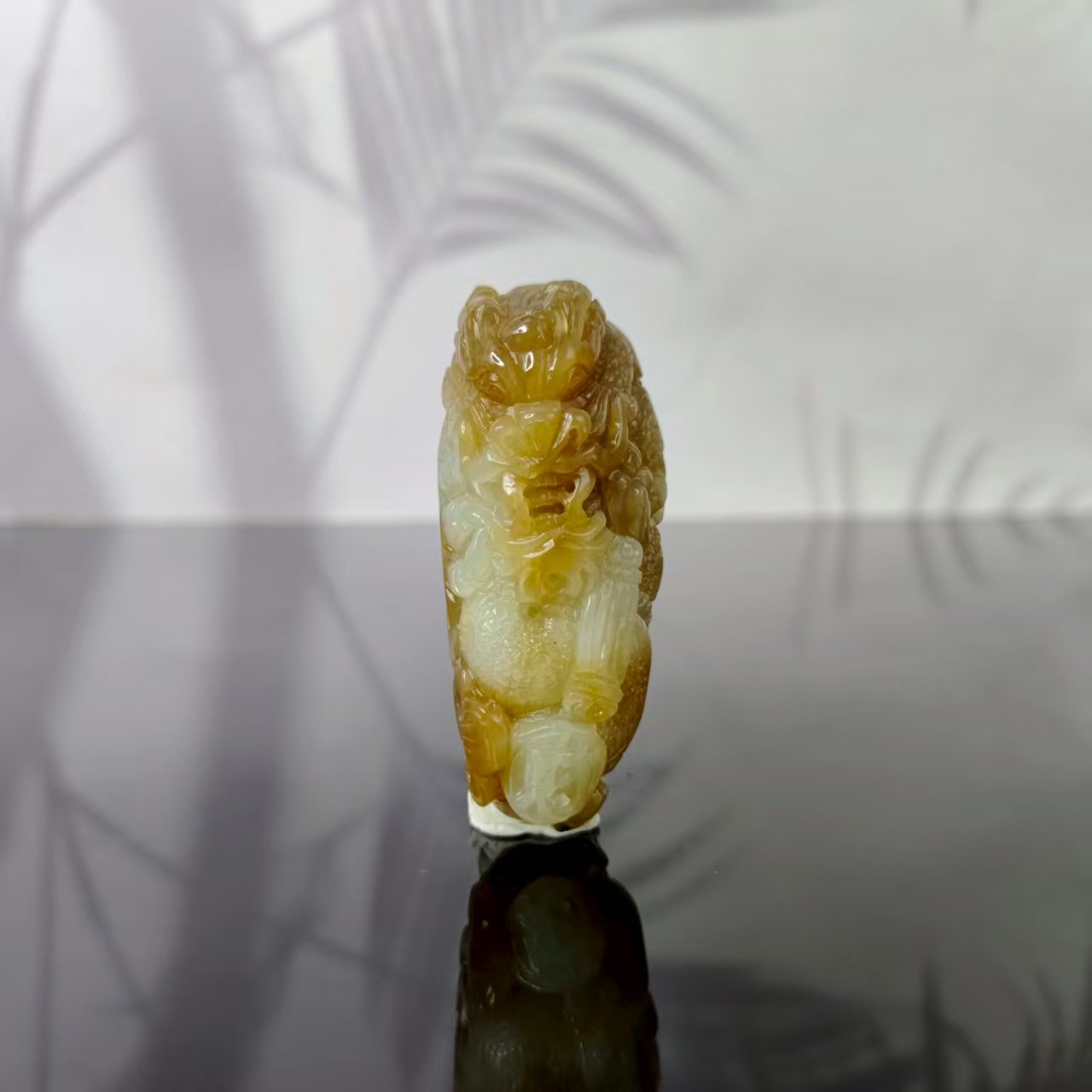 L和田玉龙行吊坠2751