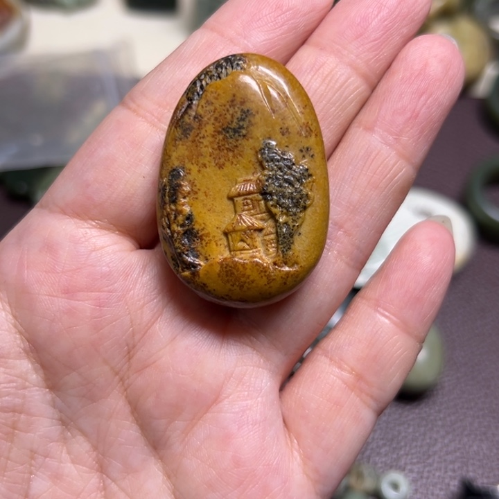 火***爱岫岩河磨玉（透闪石质玉）未镶嵌颈饰