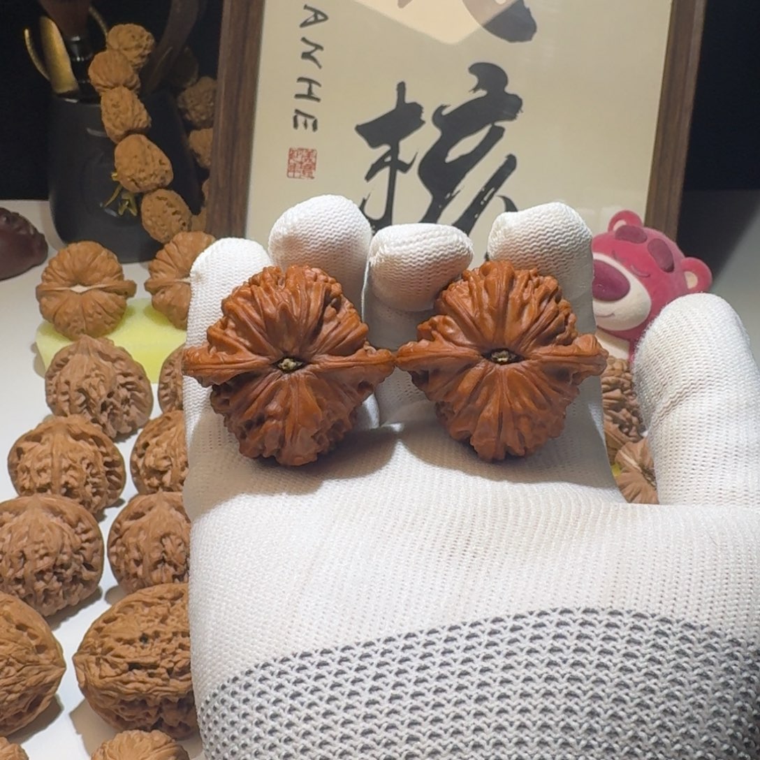 A***n文玩核桃吊坠42尺寸磨盘狮子头