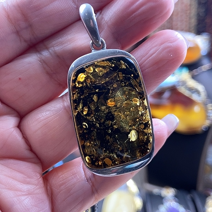 琥珀银S925镶嵌颈饰吊坠