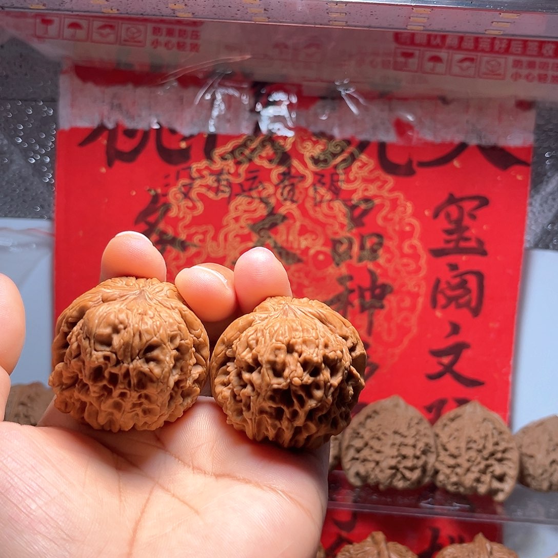 文玩核桃把件4.1尺门墩（小尖小修）