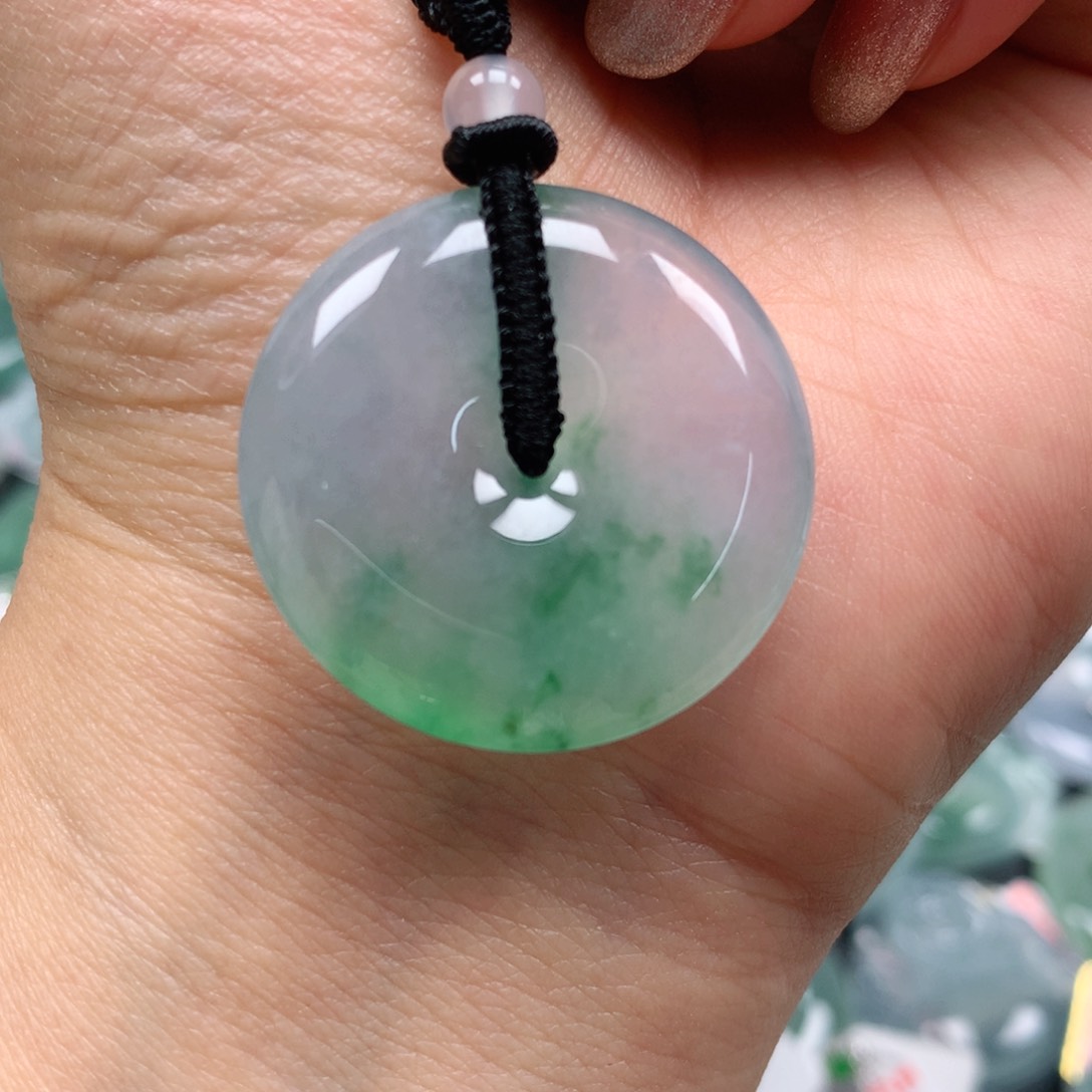 翡翠颈饰未镶嵌天然翡翠