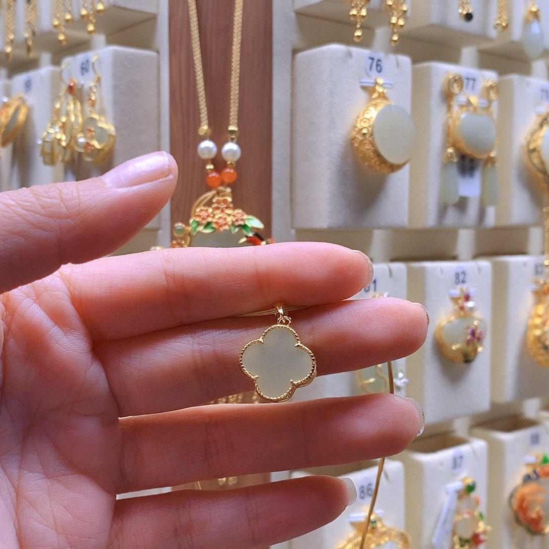 和田玉颈饰银S925镶嵌