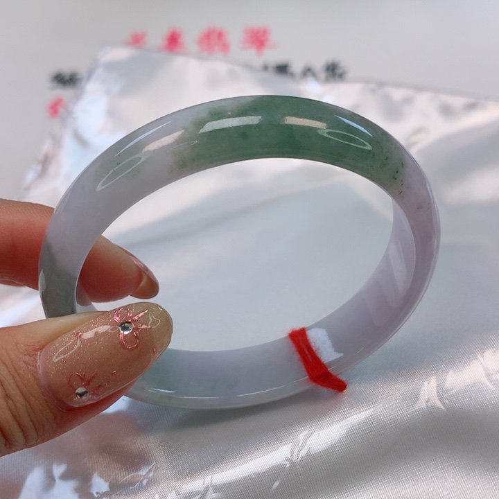 翡翠手镯（贵妃镯）未镶嵌发*缘