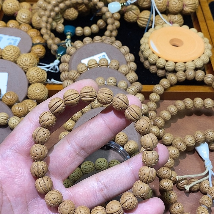 珂***宝桃核手串11.尺寸野生小核桃