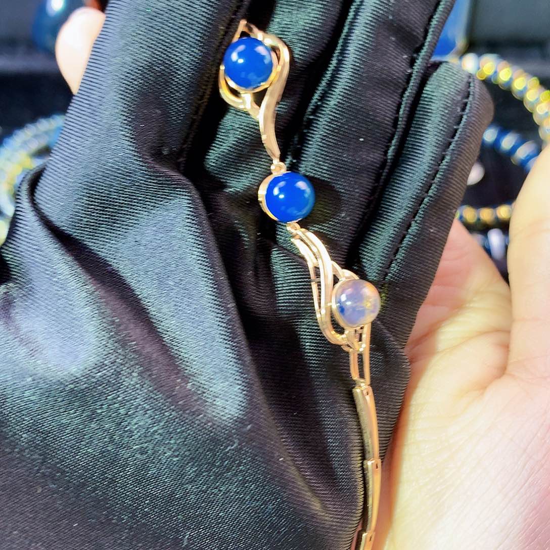 琥珀珠宝奇石18K金镶嵌昵****的