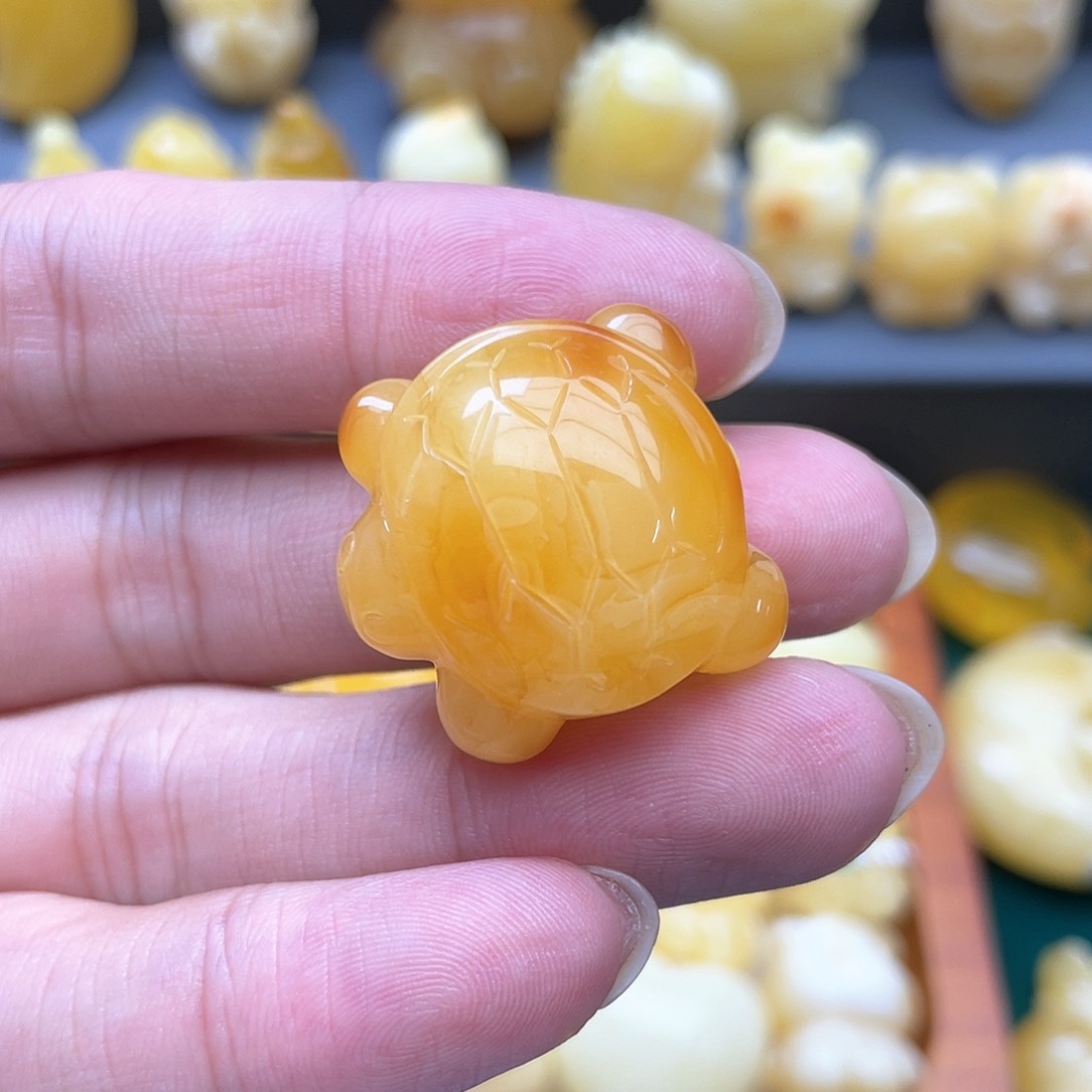 琥珀裸石未镶嵌蜜蜡