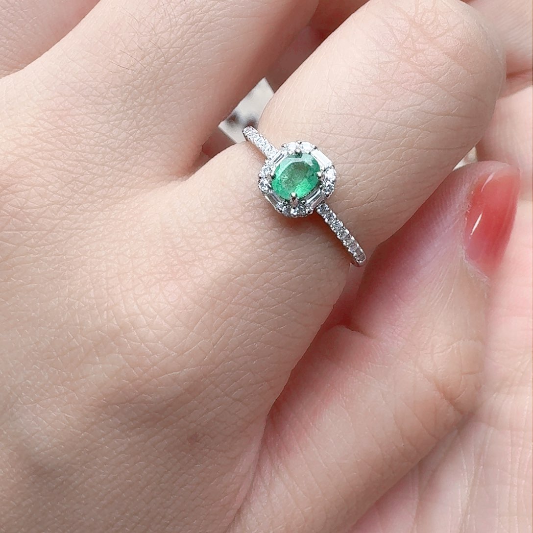 祖母绿戒指银S925镶嵌戒指