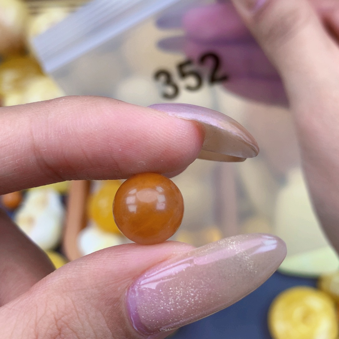 老***飯琥珀未镶嵌珠宝奇石
