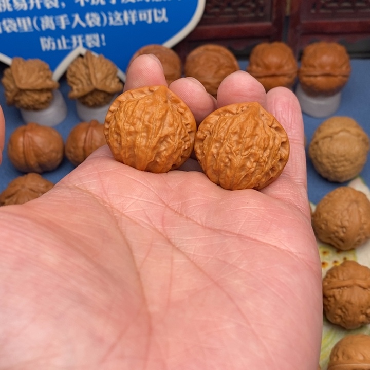 文玩核桃把件小官帽