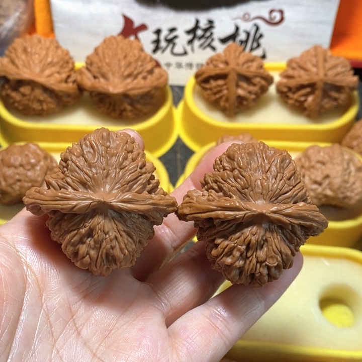 文玩核桃把件四座楼全品精46