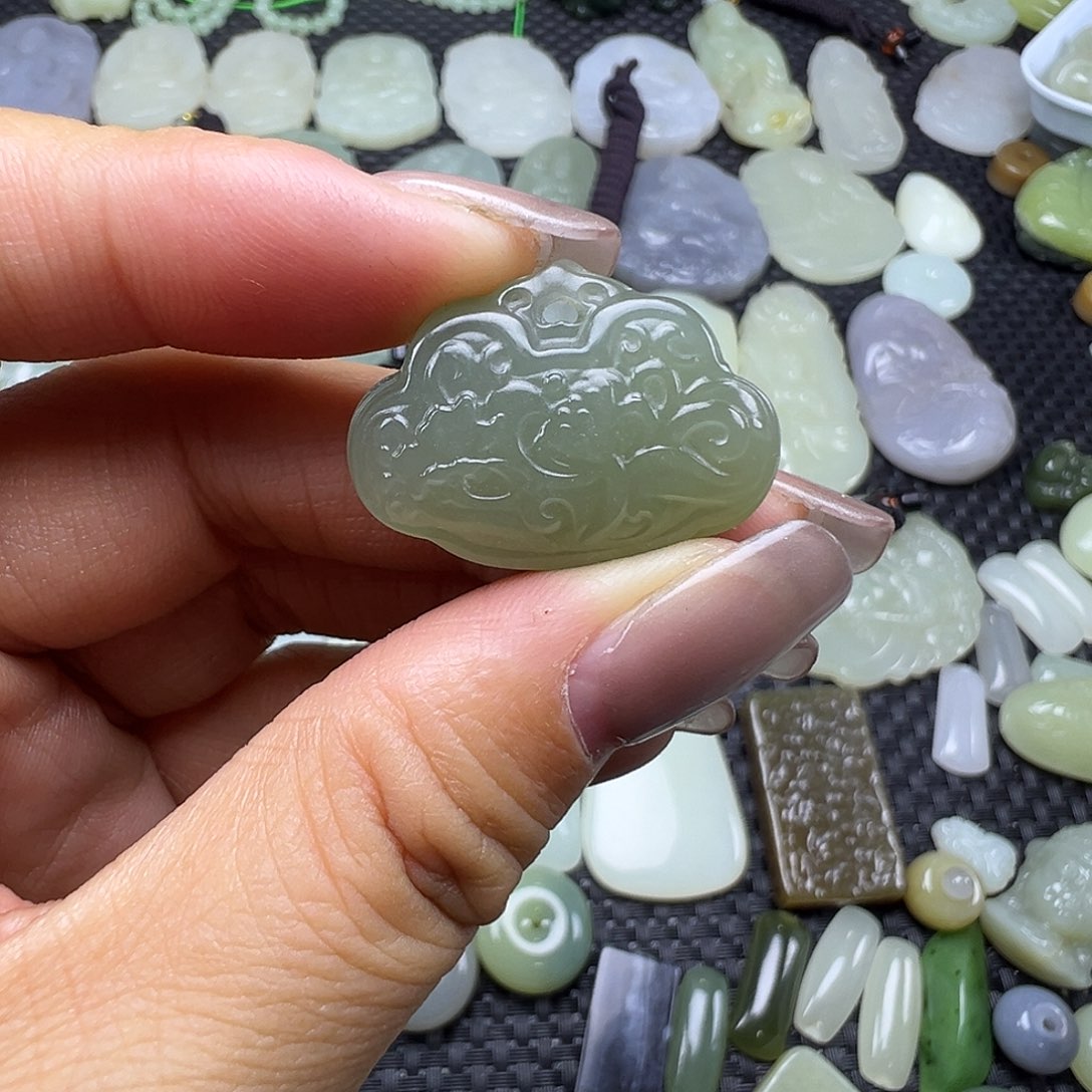 和田玉未镶嵌吊坠(不含链)福利漏