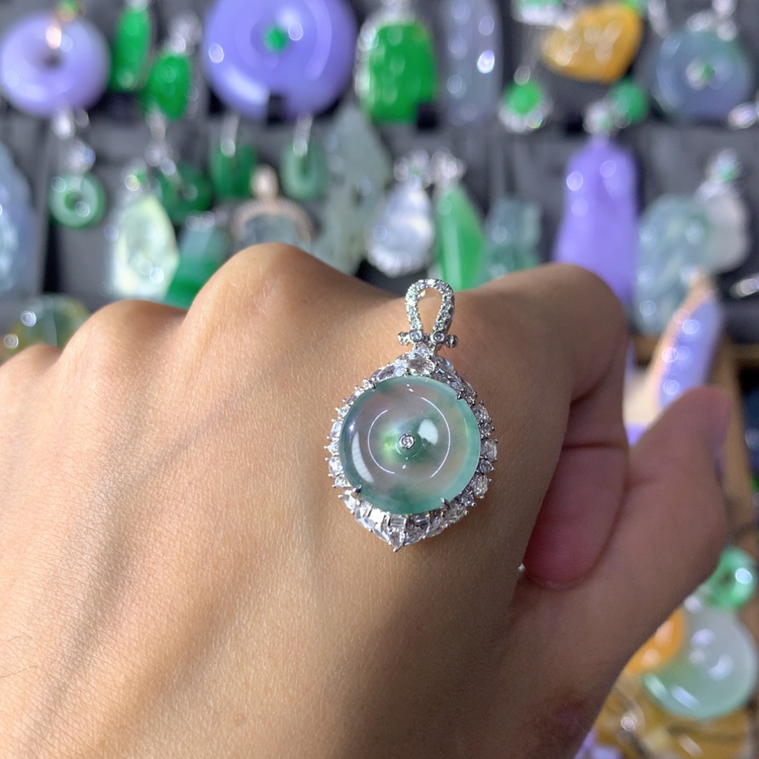 翡翠18K金镶嵌吊坠(不含链)