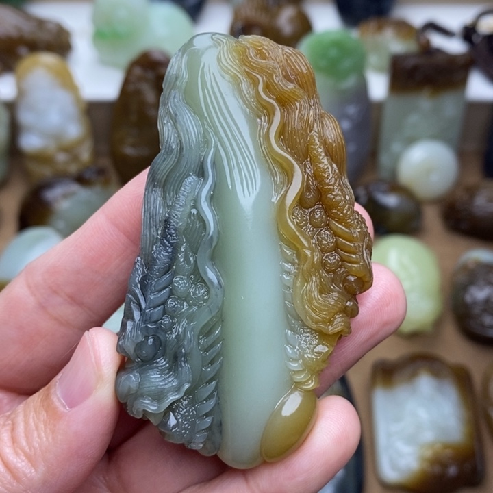 玉***缘和田玉未镶嵌颈饰