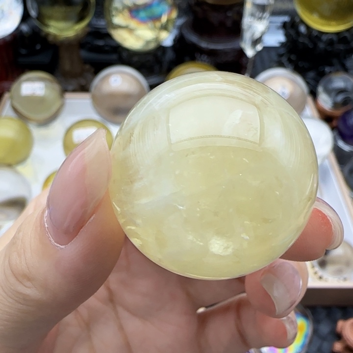 未镶嵌珠宝半成品水晶Q2