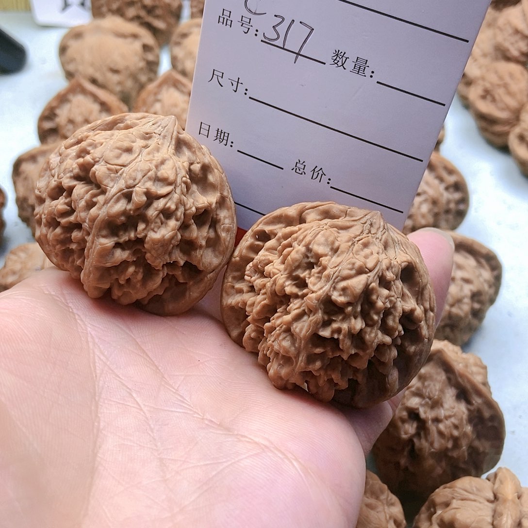 把件桃核317号全品满天星44尺