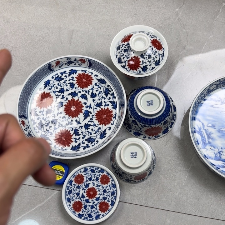 摆件釉里红缠枝莲五件套