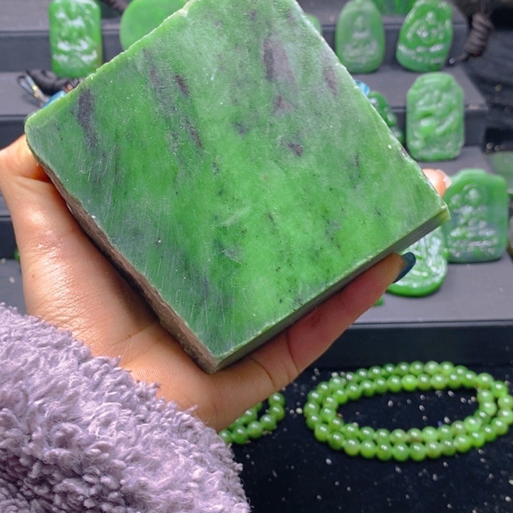 和田玉未镶嵌珠宝半成品