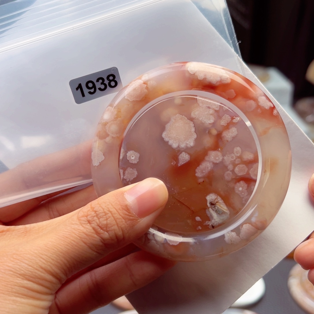 玛瑙/玉髓手镯未镶嵌J***e