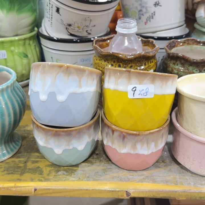 凑9块包邮，有孔，陶瓷花盆