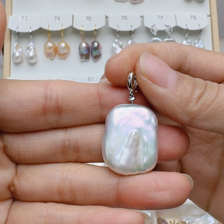 古****淡水珍珠未镶嵌颈饰