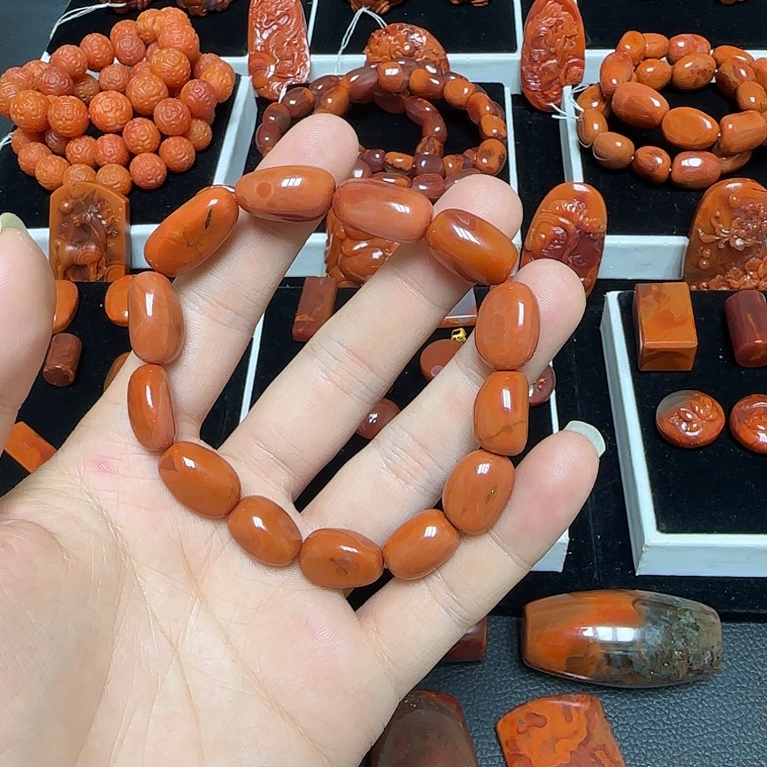 南红玛瑙未镶嵌手链