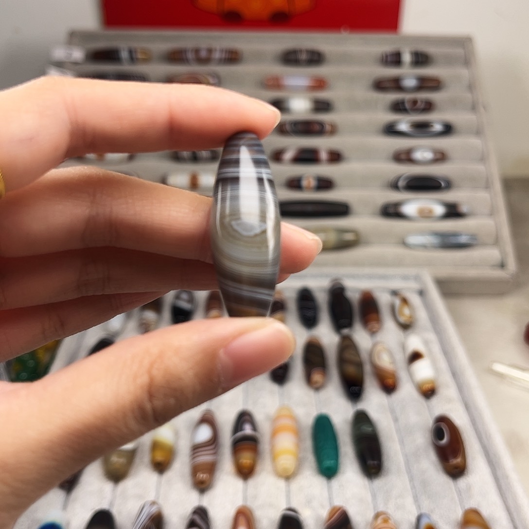 玛瑙/玉髓颈饰合金悠*