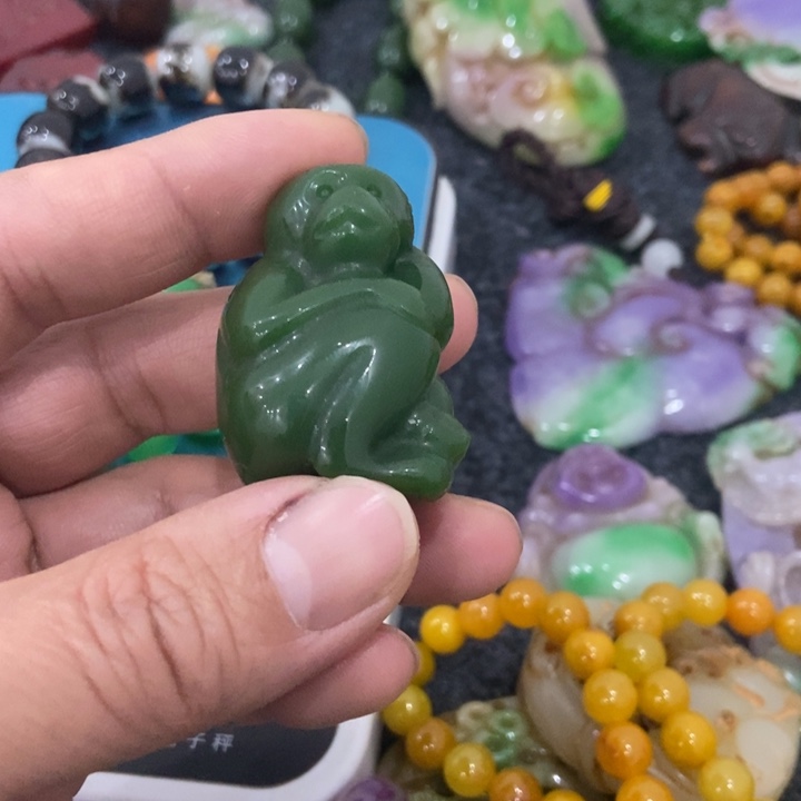 白玉菩提吊坠摆件