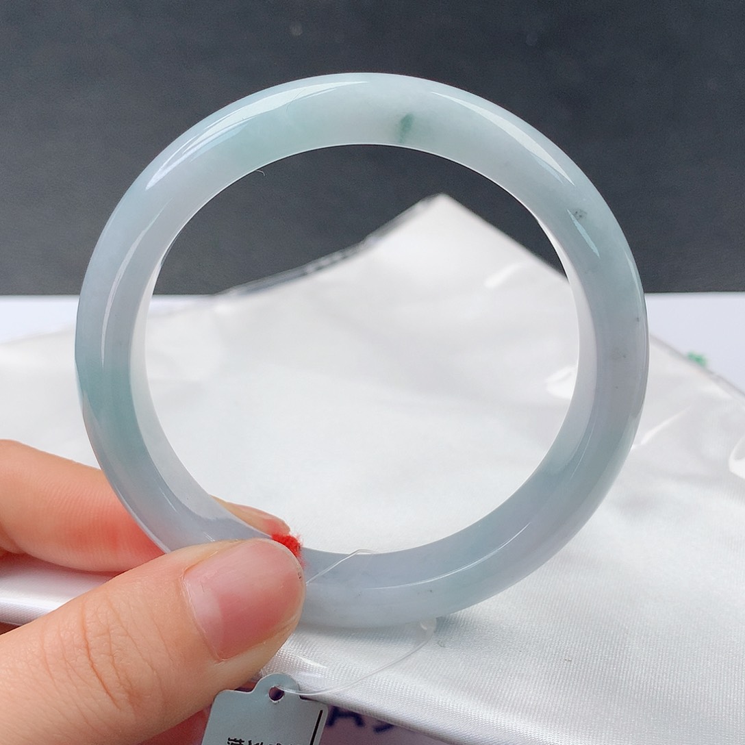 翡翠手镯未镶嵌0040正57