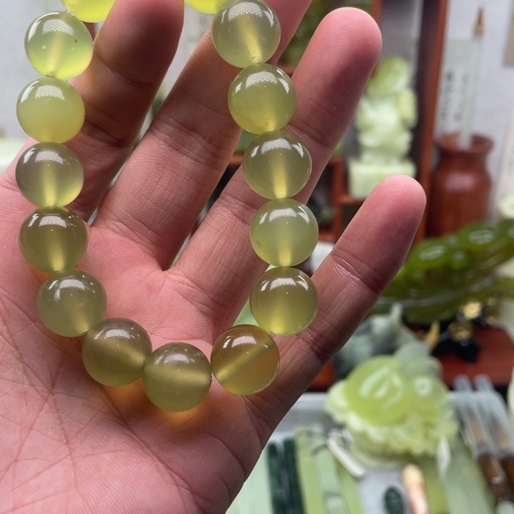 未镶嵌蛇纹石玉四大名玉手串