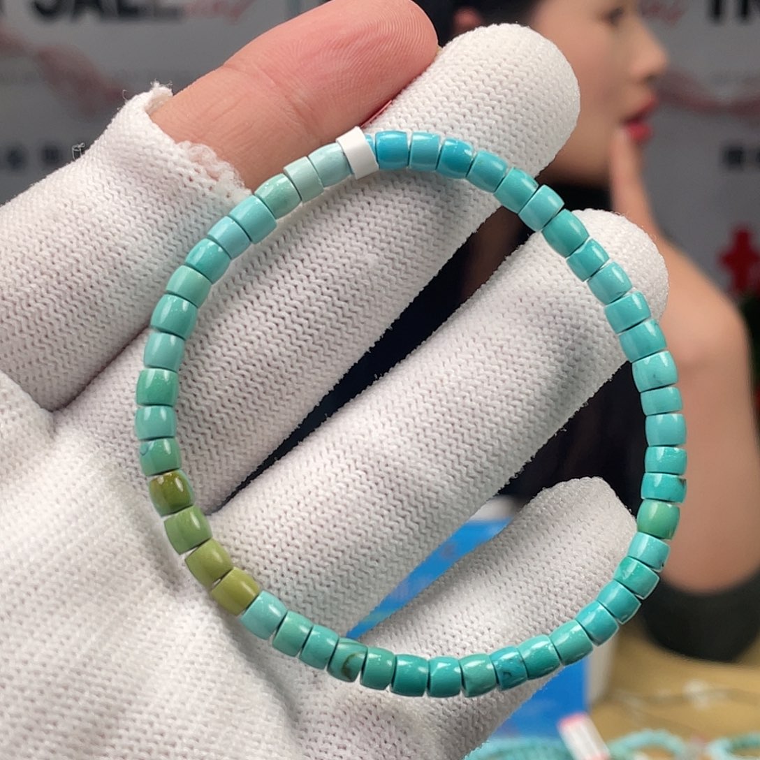 绿松石未镶嵌挂件