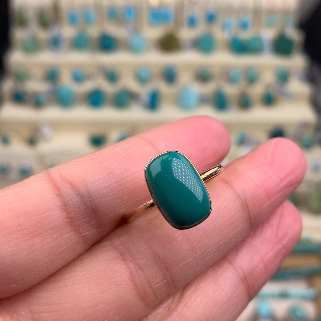 绿松石18K金镶嵌戒指