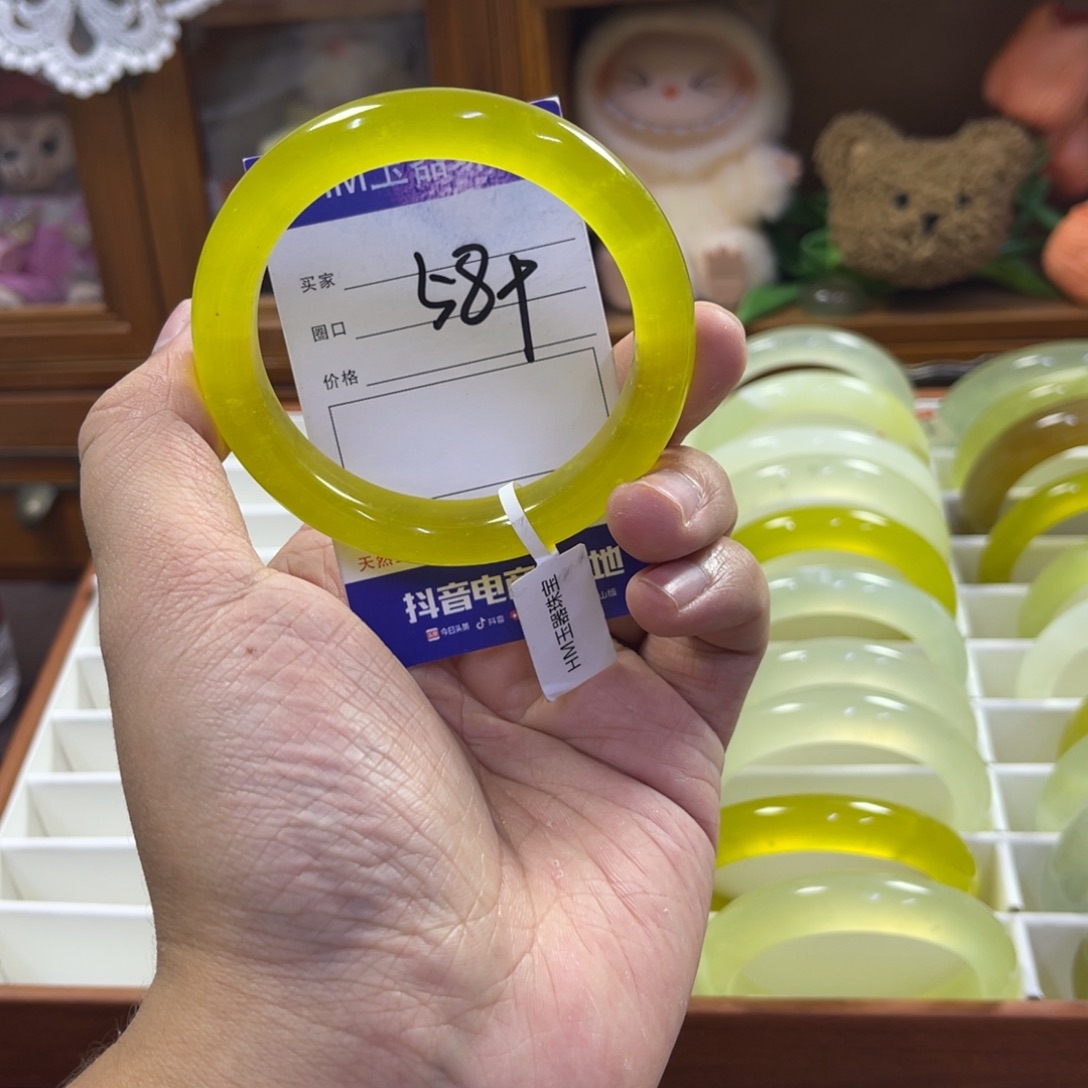 蛇纹石玉未镶嵌手镯253