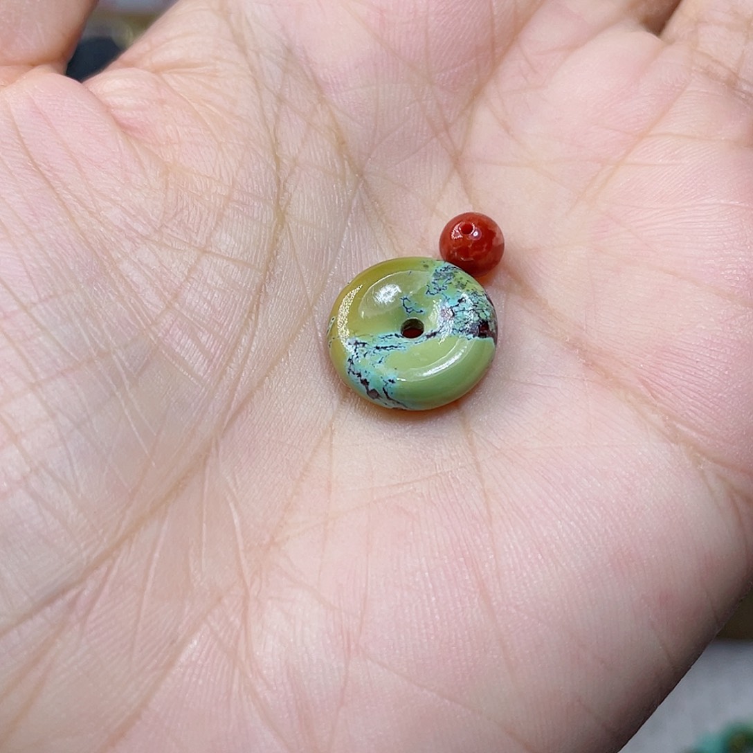未镶嵌配饰南红玛瑙