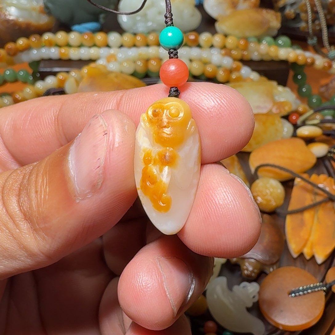 和田玉颈饰未镶嵌