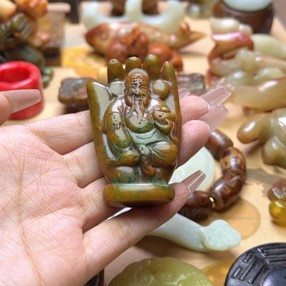 【闪购商品】蛇纹石玉颈饰未镶嵌