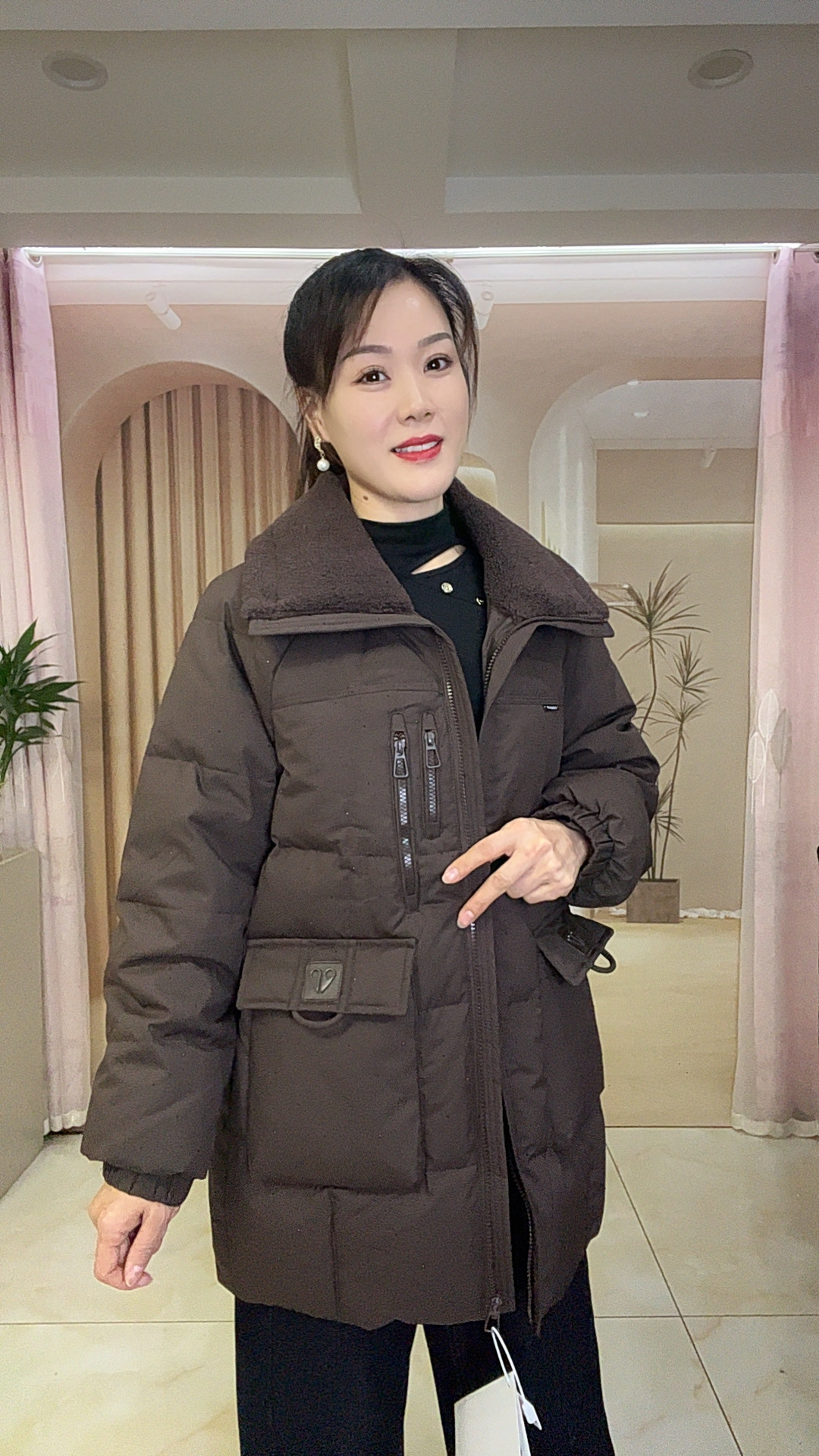 【依秀优品坊】新款国标50韩版中长款毛拼翻领白鸭绒保暖羽绒服女装