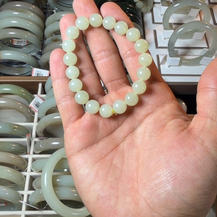 爆***猫和田玉（糖玉）未镶嵌手镯