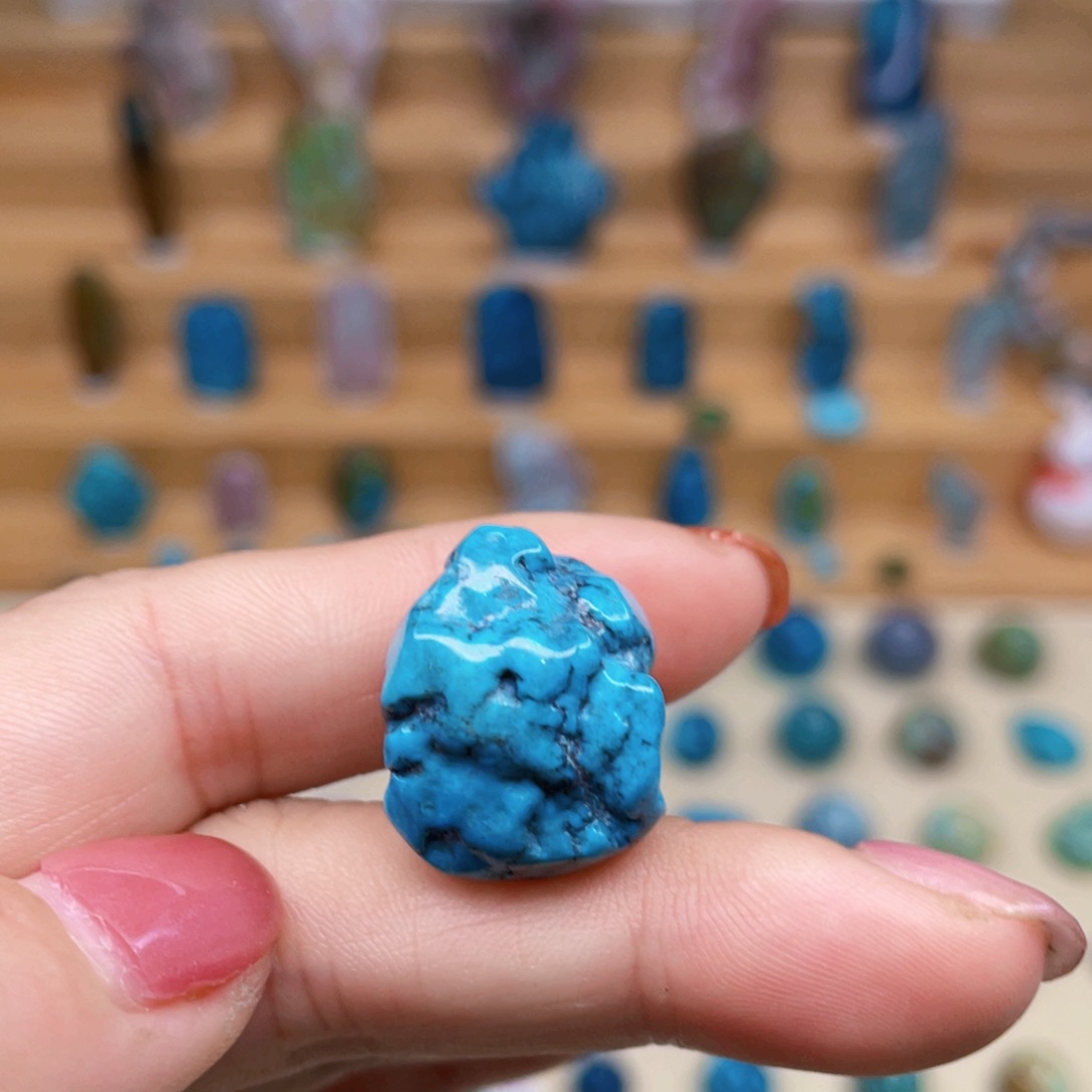 未镶嵌绿松石颈饰