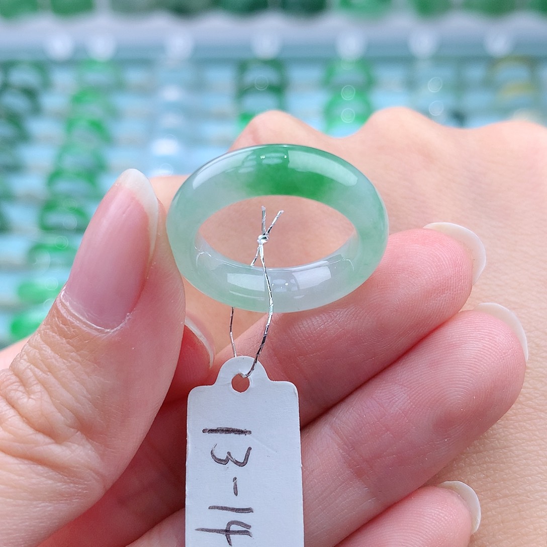 翡翠戒指未镶嵌A货缅甸翡翠