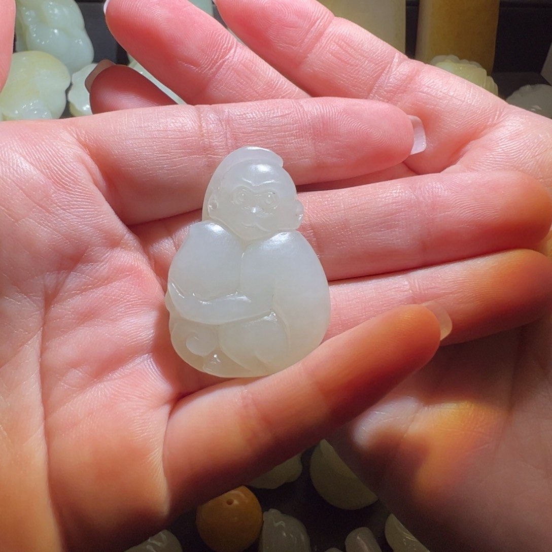 未镶嵌和田玉车挂守**光