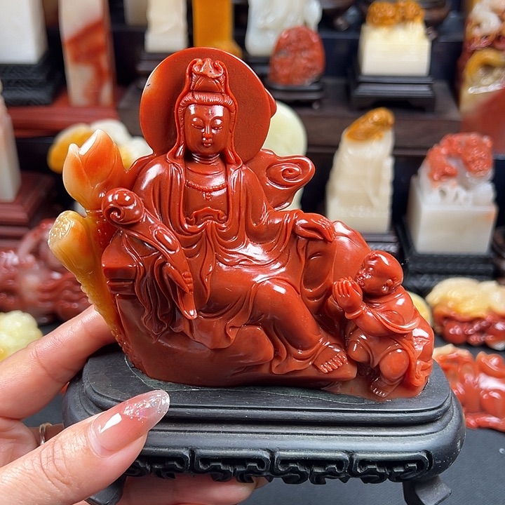 寿山石三彩老性芙蓉石