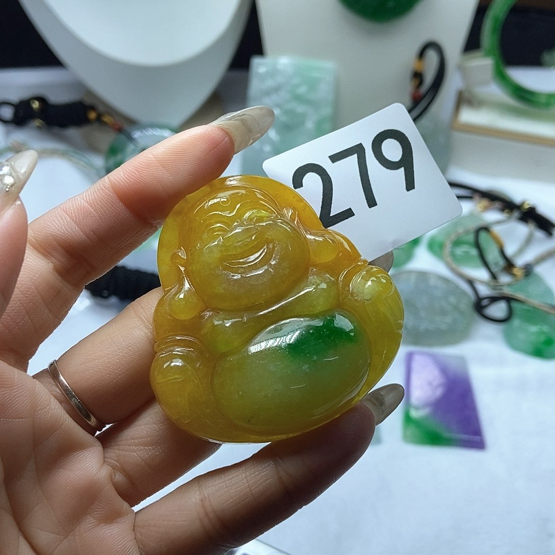 翡翠吊坠(赠链)未镶嵌